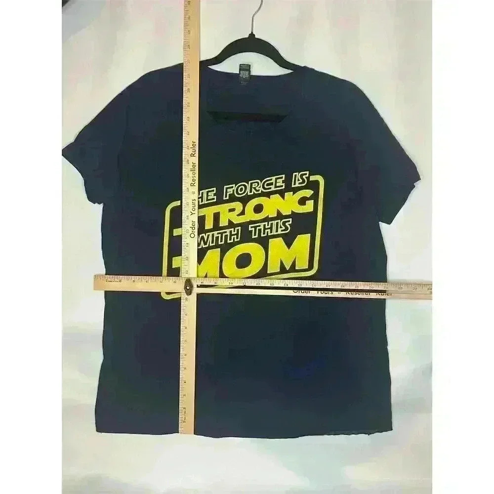 Women's Blue T-Shirt M The Force is Strong With This Mom Star Wars - Picture 2 of 4
